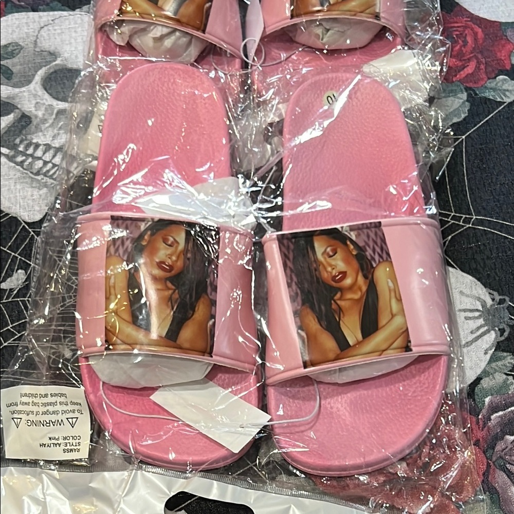 NWT CITI TRENDS AAILYAH LADY FOOTWEAR PINK SLIDES SANDALS WOMENS SIZE 9 OR 10